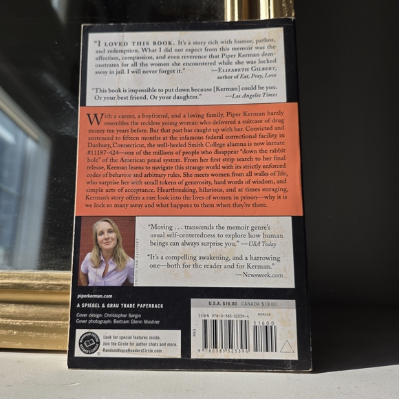 Orange Is the New Black: A Memoir by - Picture 3 of 3